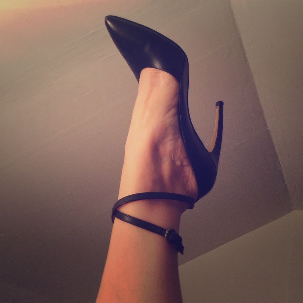 Walter Steiger black strappy pump size 38.5